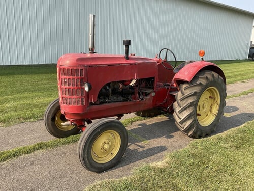 1953 John Deere 70 tracor